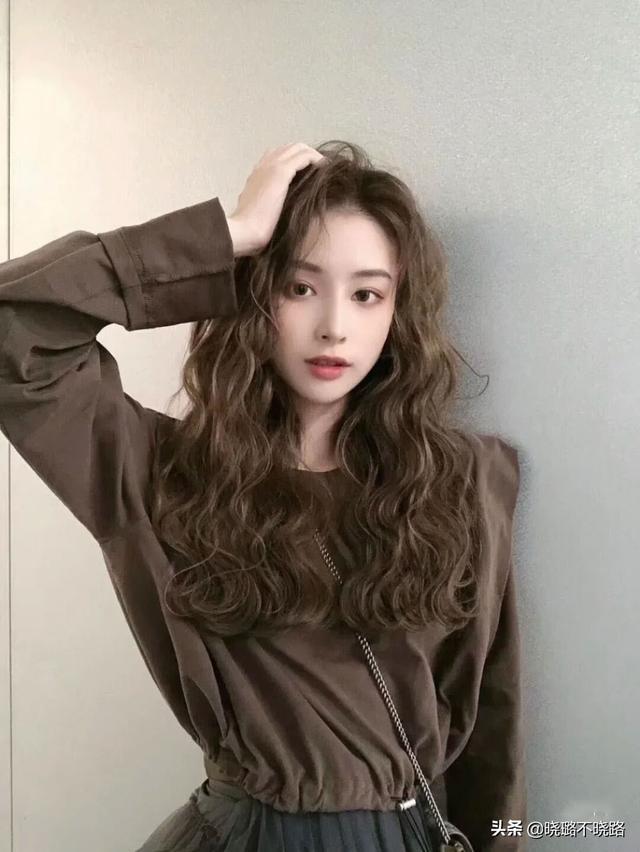 最新的發(fā)型女，時(shí)尚潮流的千變?nèi)f化