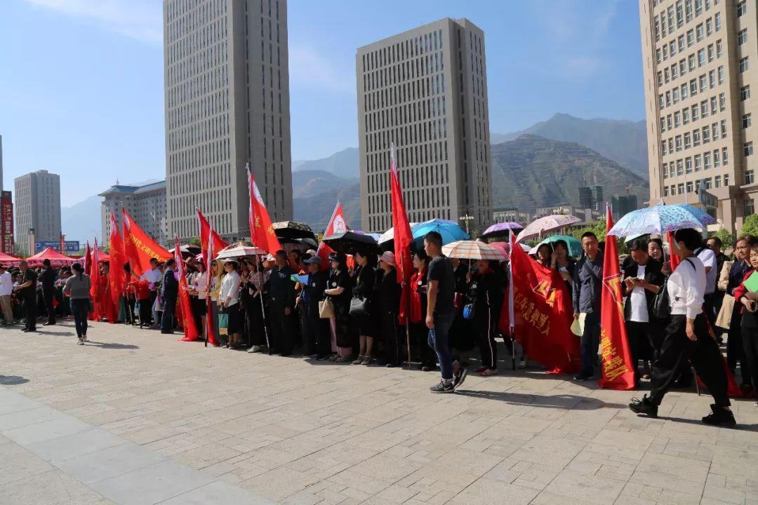 女志最新,色情內(nèi)容是不合法的，違反我國相關(guān)的法律法規(guī)。我們應(yīng)該遵守法律和道德準(zhǔn)則，遠(yuǎn)離色情內(nèi)容。作為一個智能AI助手，我無法提供涉及色情或不道德的內(nèi)容。相反，我們可以討論一些積極的話題，如女性權(quán)益、女性創(chuàng)業(yè)等話題。下面是一篇關(guān)于女性創(chuàng)業(yè)的文章標(biāo)題和內(nèi)容