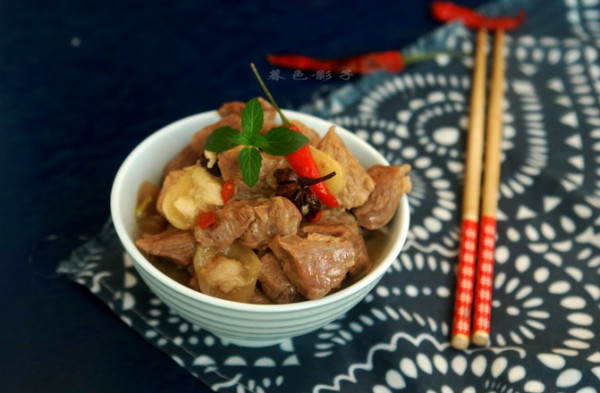 小燉肉最新,小燉肉最新烹飪方法與口感體驗(yàn)