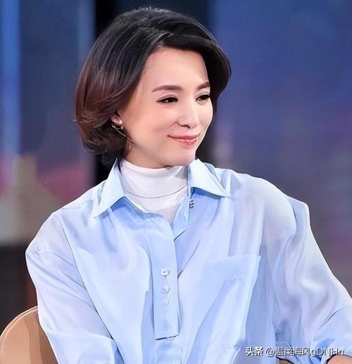 云丫頭最新,云丫頭最新的時(shí)尚風(fēng)潮與科技創(chuàng)新